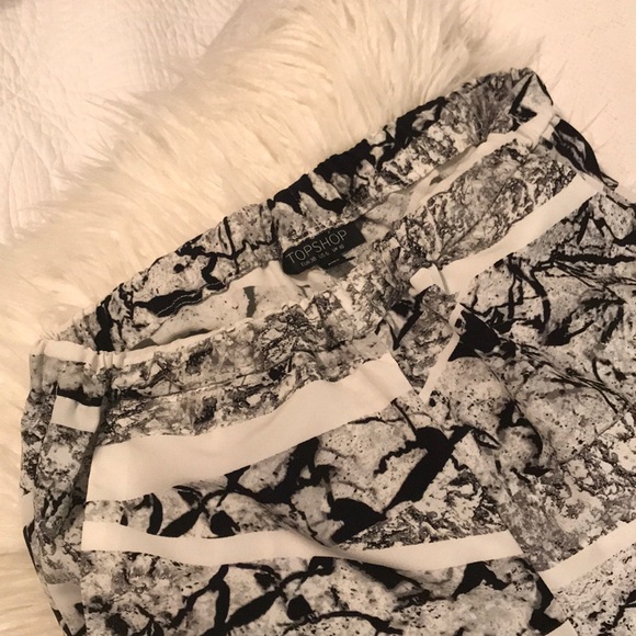 TOPSHOP black/white elastic waisted & ankle pant - Picture 4 of 8